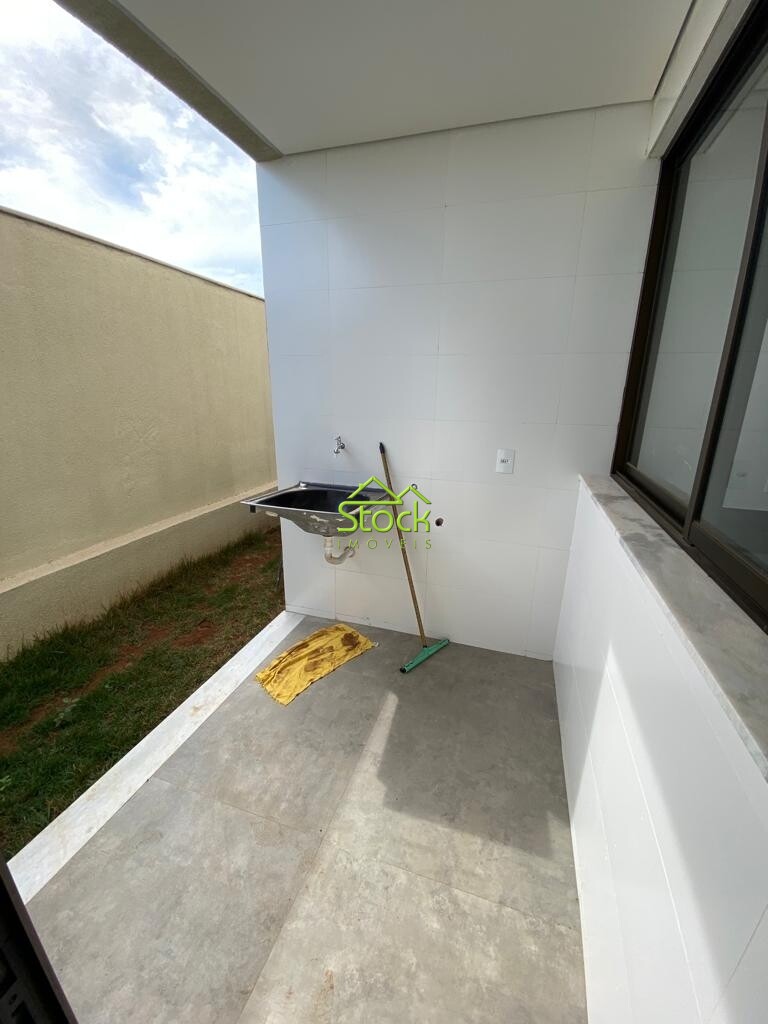 Casa de Condomínio à venda com 4 quartos, 360m² - Foto 22