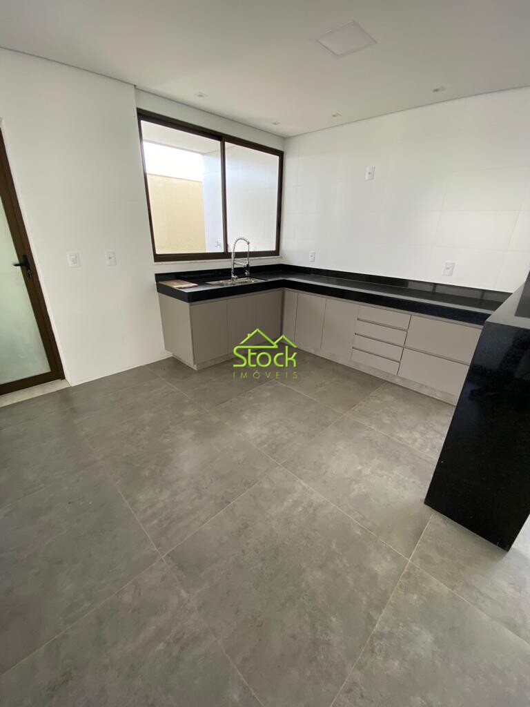 Casa de Condomínio à venda com 4 quartos, 360m² - Foto 8