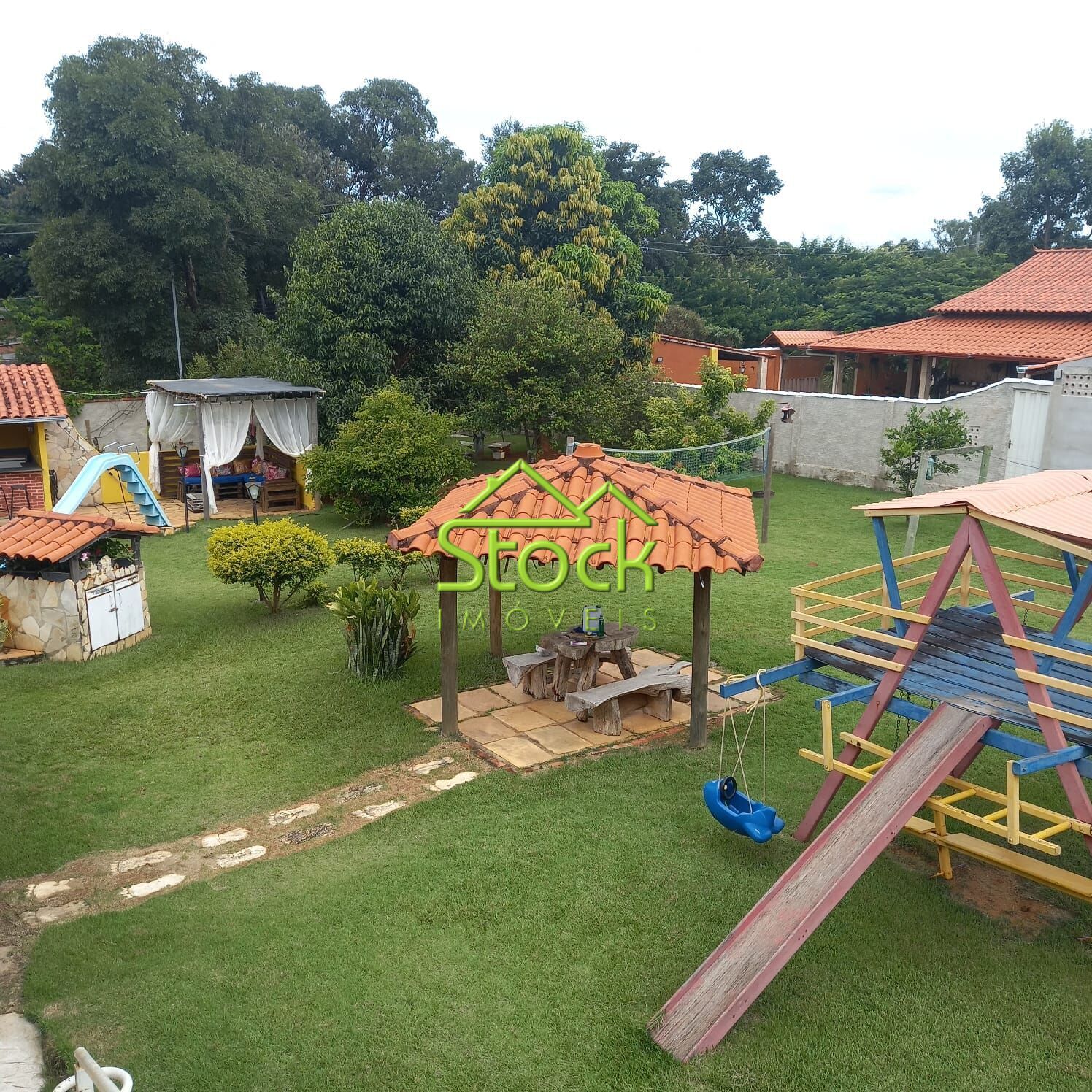 Sítio à venda com 5 quartos, 2160m² - Foto 16