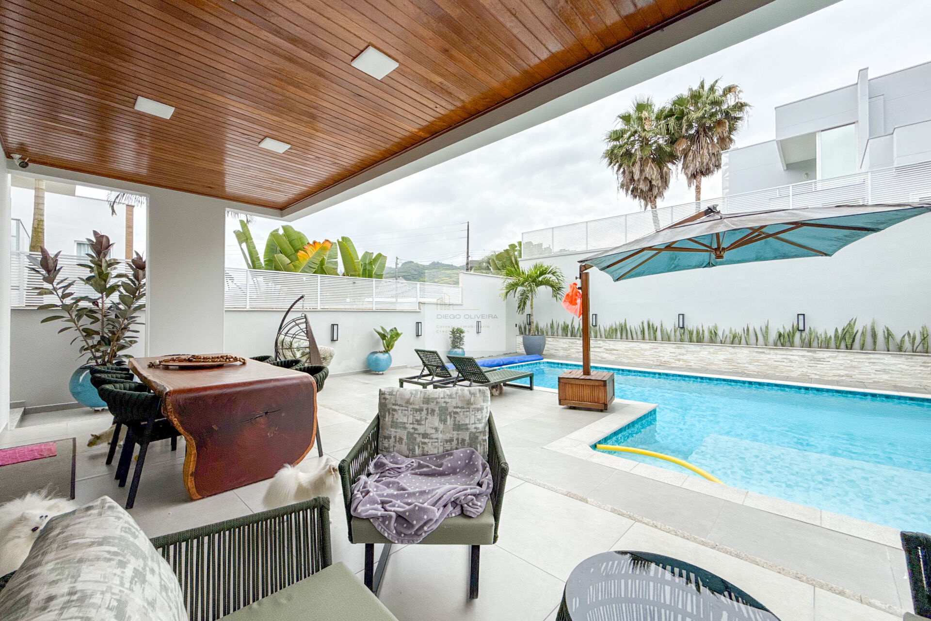 Linda casa nova mobiliada no Condomínio Golden Park em Blumenau-SC — foto 5