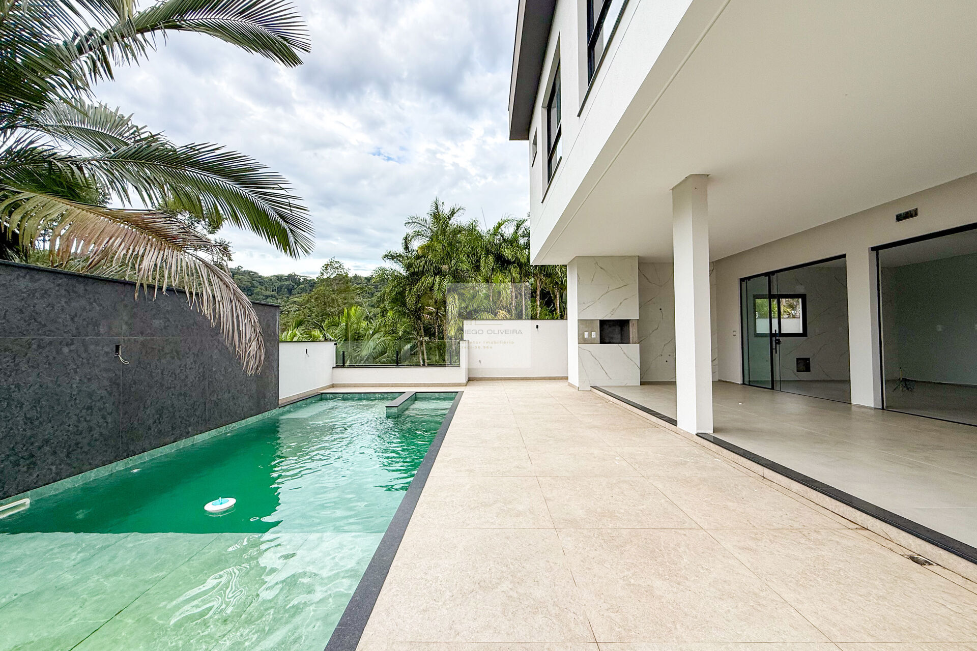 Linda casa com 3 suítes no Golden park em Blumenau-SC — foto 5