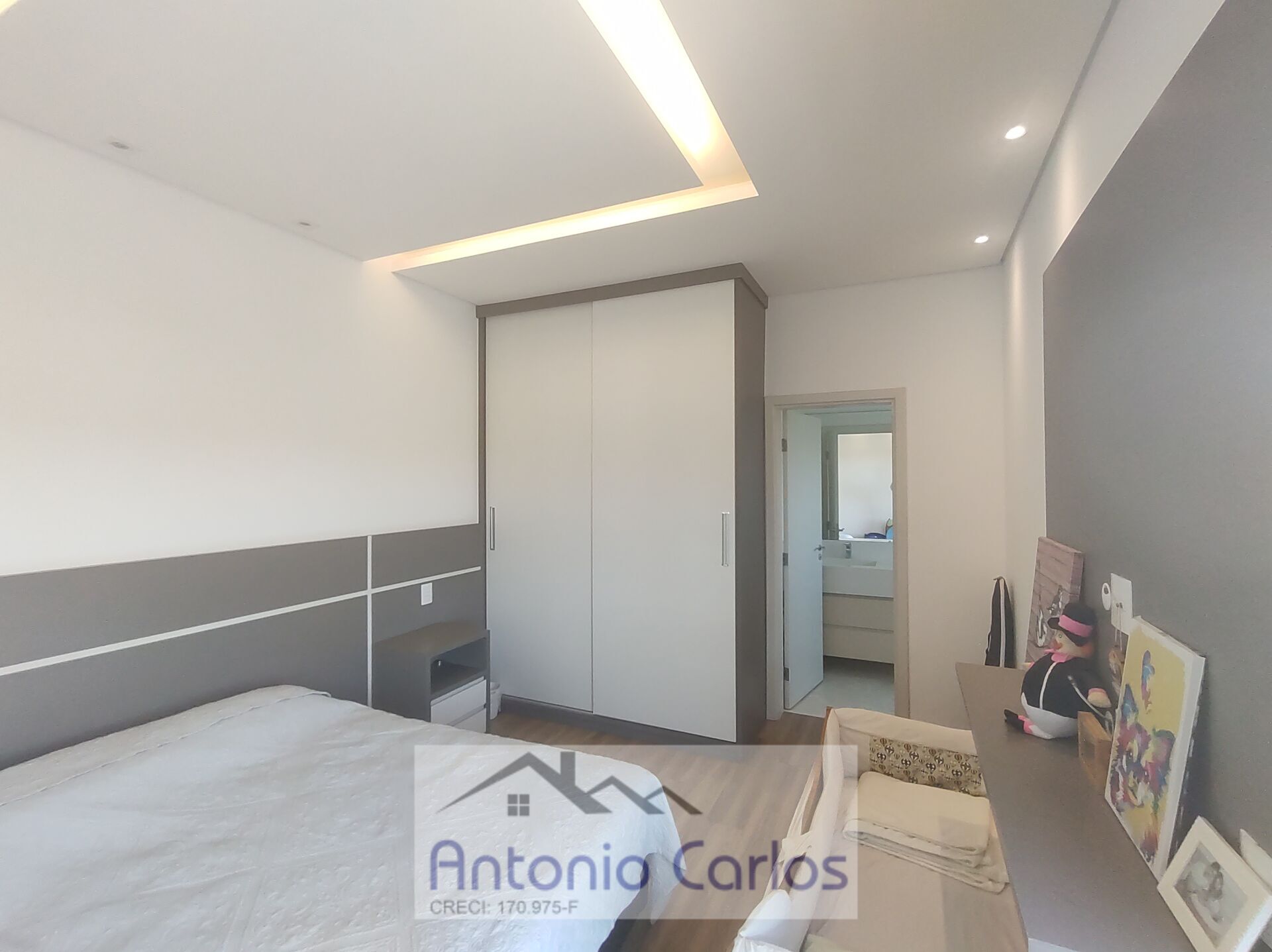 Casa de Condomínio à venda com 4 quartos, 329m² - Foto 12