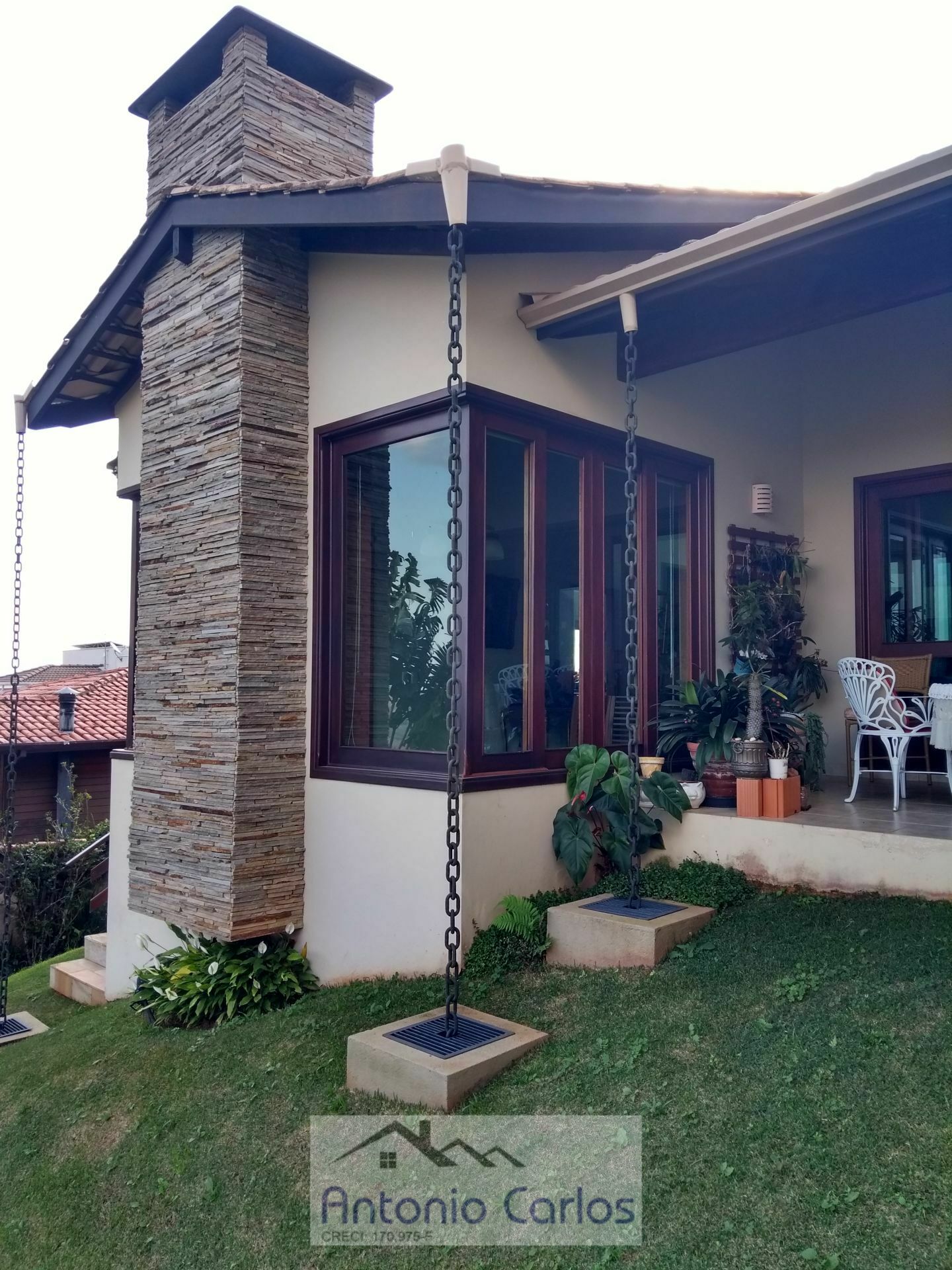 Casa de Condomínio à venda com 4 quartos, 300m² - Foto 4