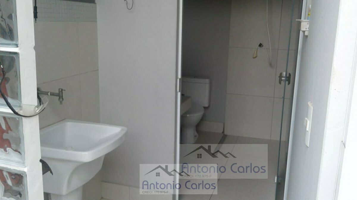 Casa de Condomínio à venda com 4 quartos, 312m² - Foto 13