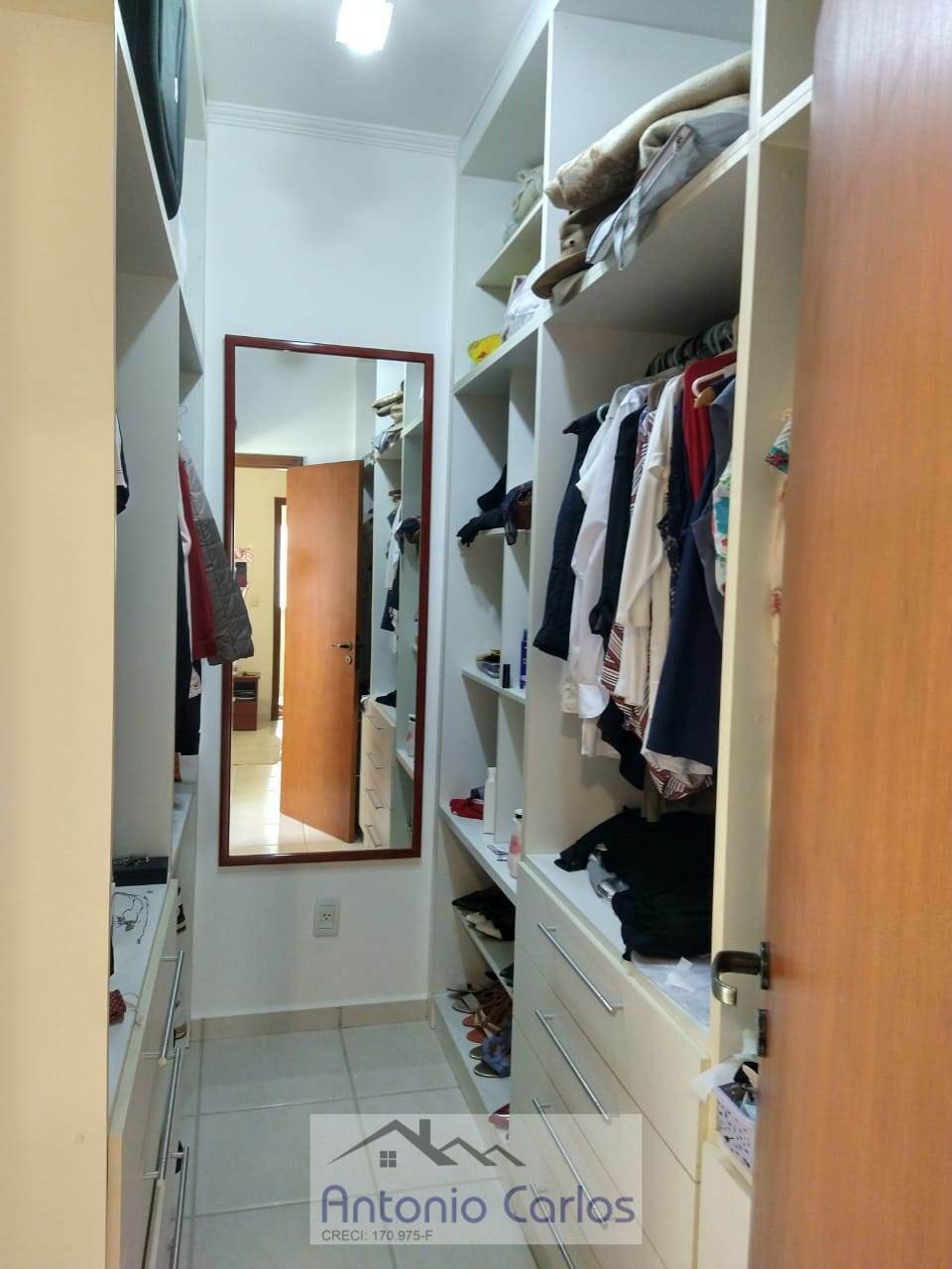 Casa de Condomínio à venda com 4 quartos, 330m² - Foto 20