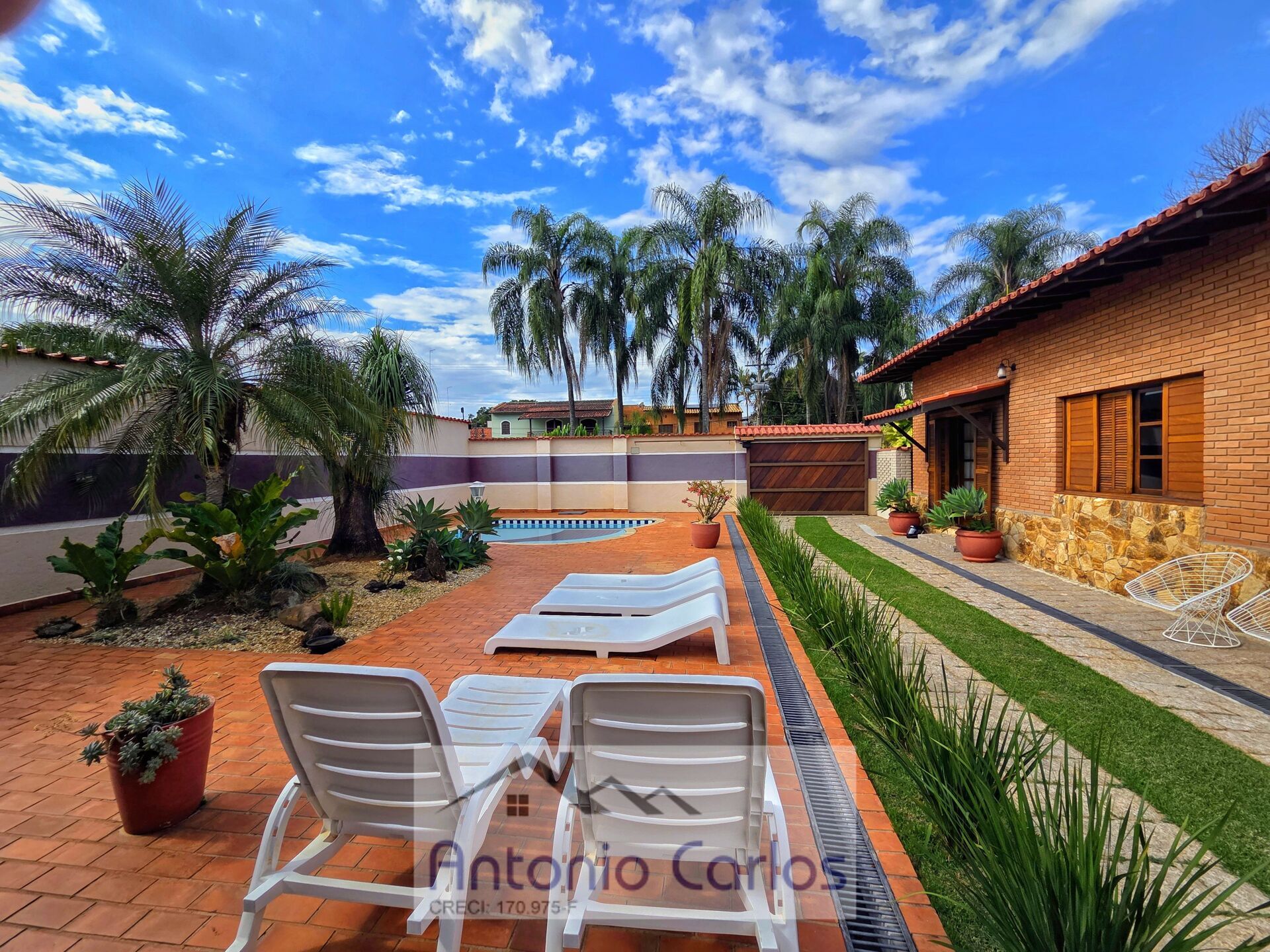 Casa, 3 quartos, 331 m² - Foto 1