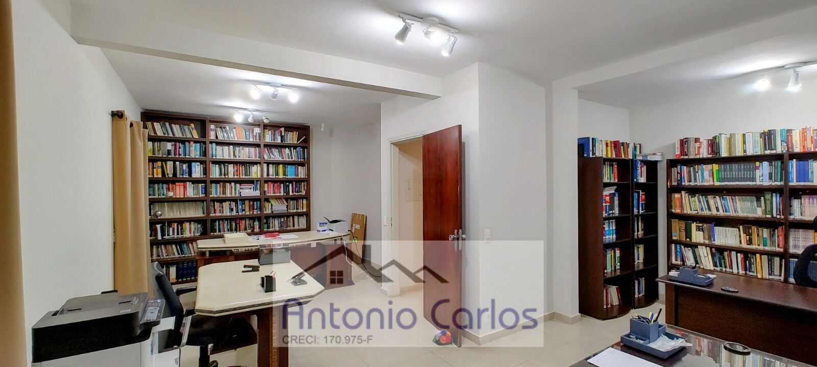 Casa para alugar com 4 quartos, 258m² - Foto 12