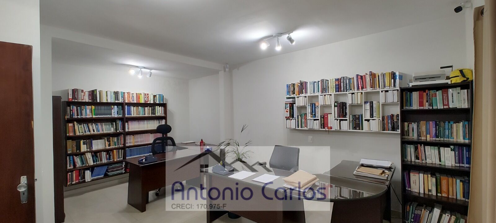 Casa para alugar com 4 quartos, 258m² - Foto 13