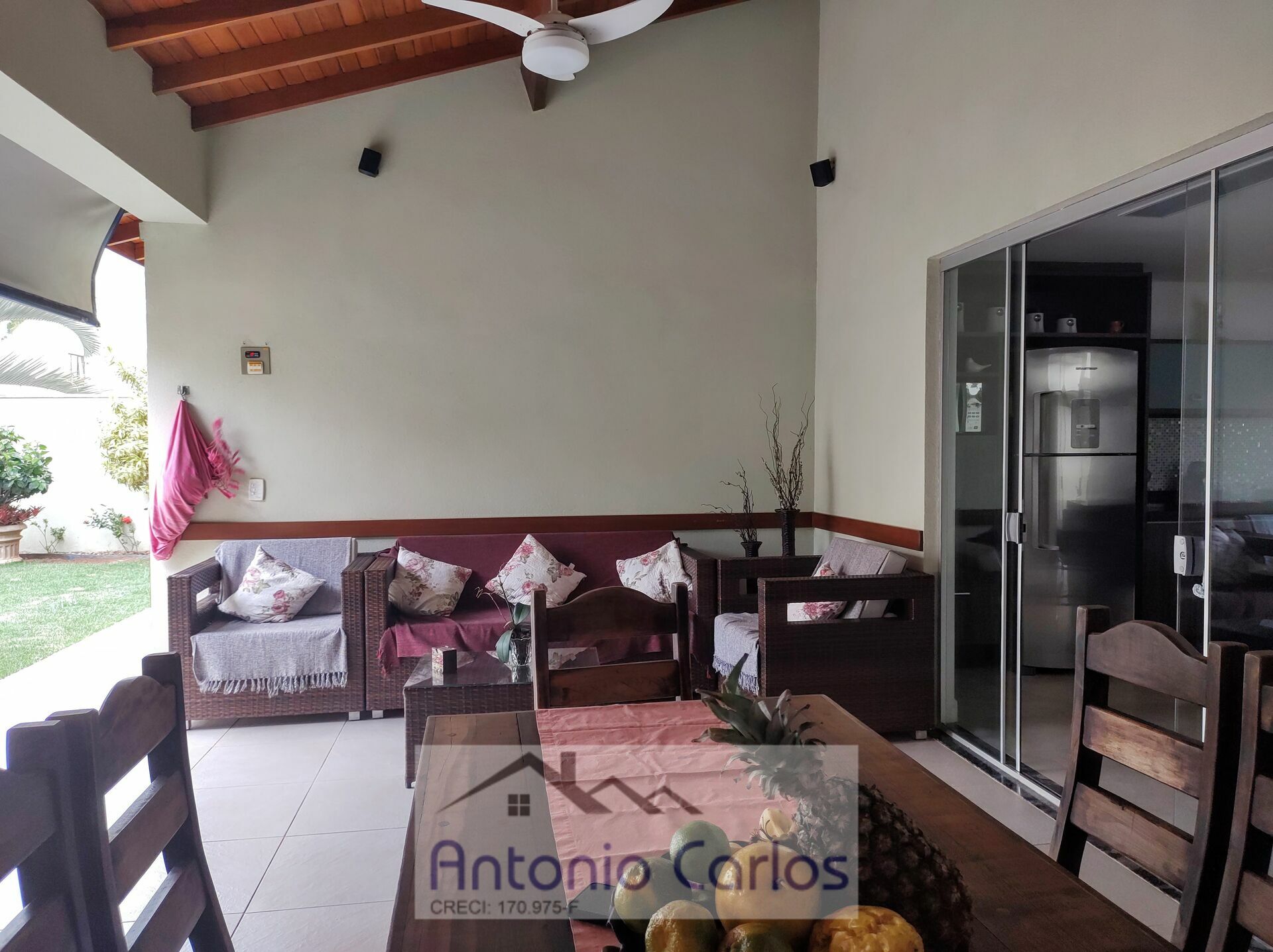 Casa de Condomínio à venda com 3 quartos, 240m² - Foto 17