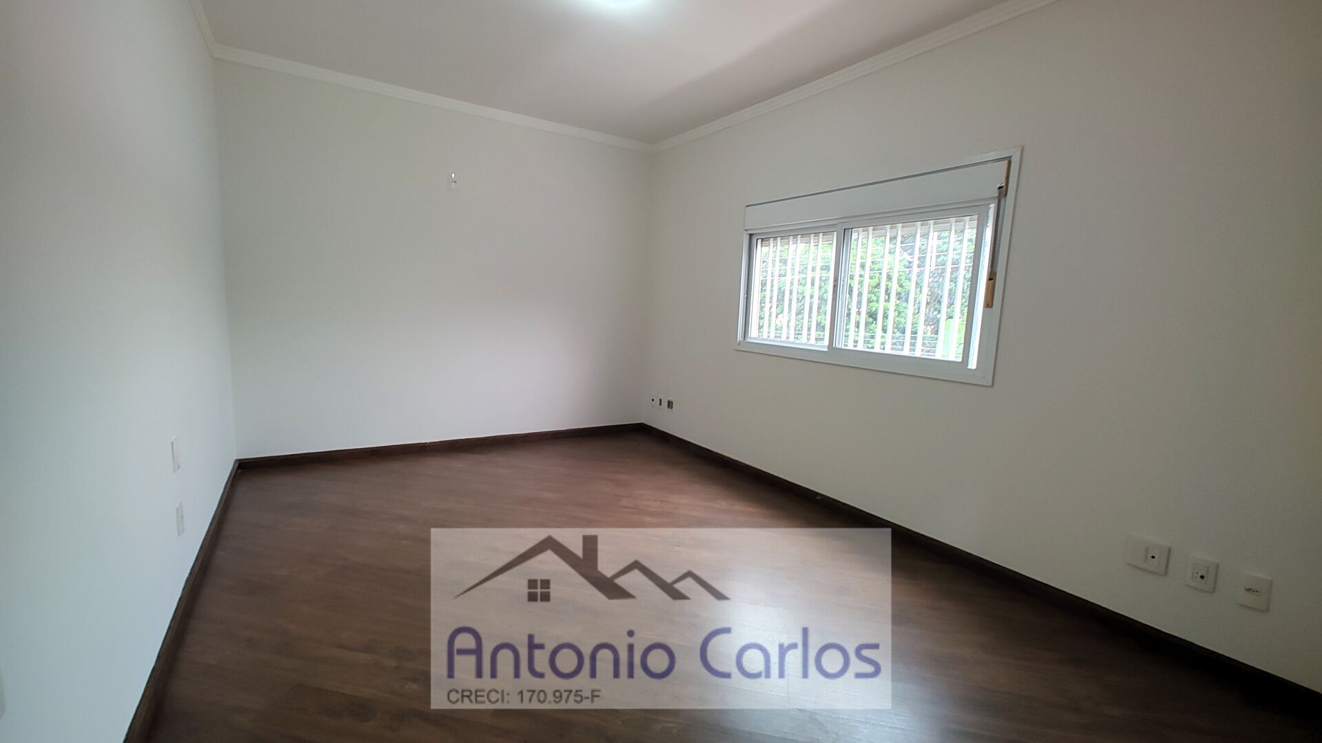 Casa à venda com 4 quartos, 339m² - Foto 20