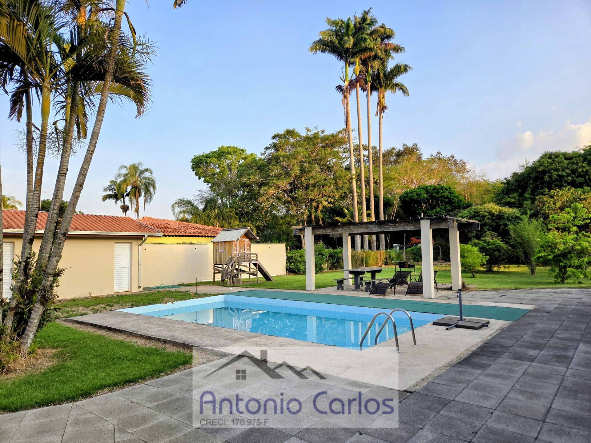 Chácara, 3 quartos, 1578 m² - Foto 2