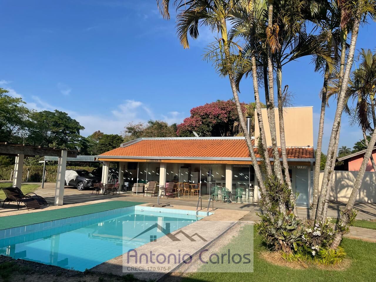 Chácara, 3 quartos, 1578 m² - Foto 1