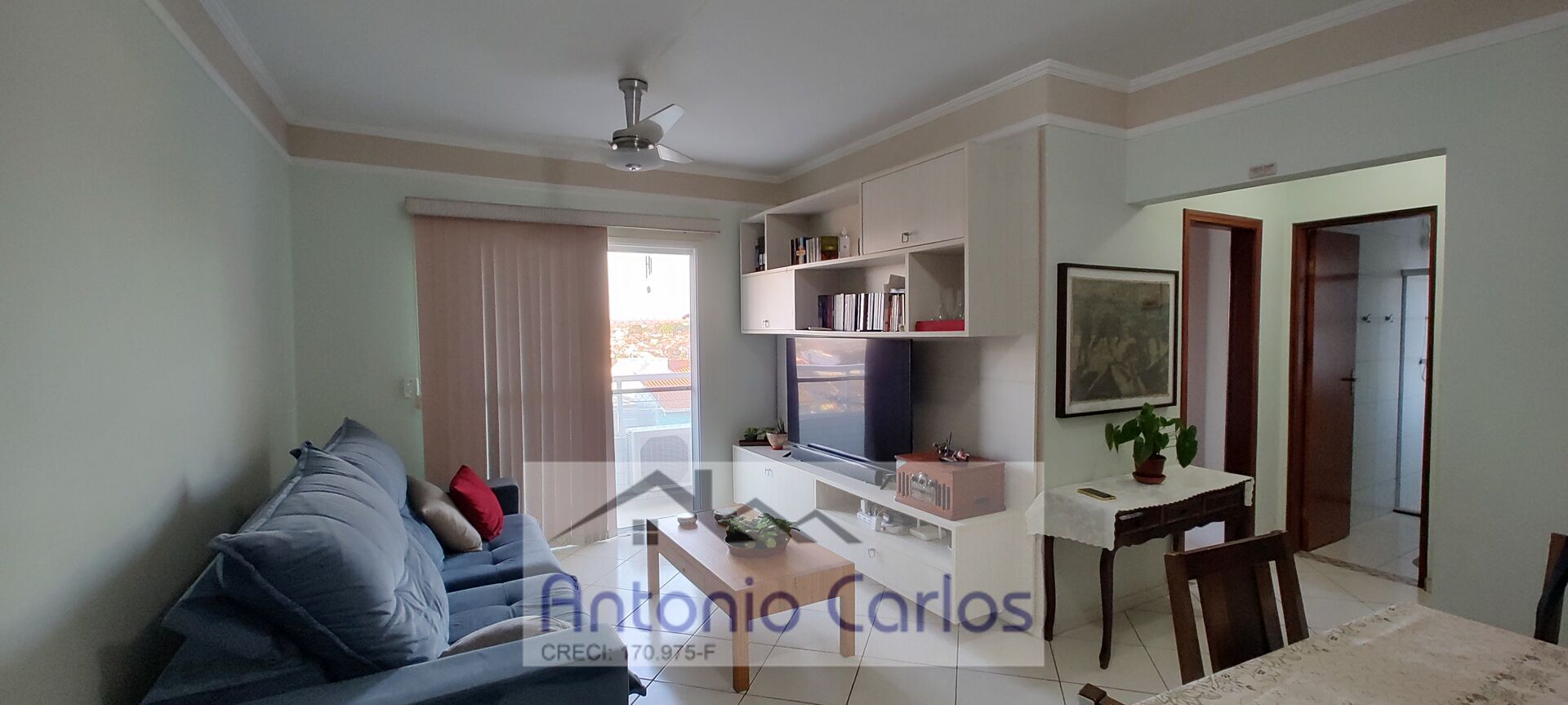 Apartamento à venda com 2 quartos, 69m² - Foto 2