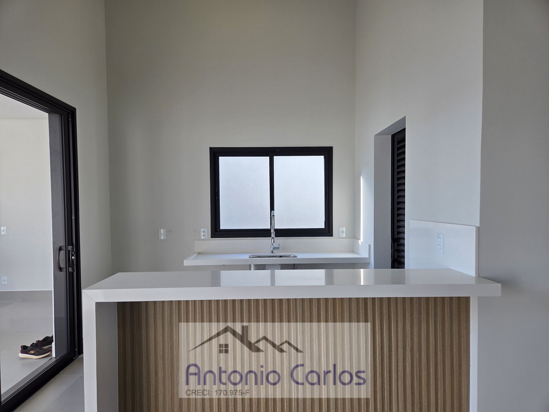 Casa à venda com 3 quartos, 220m² - Foto 7