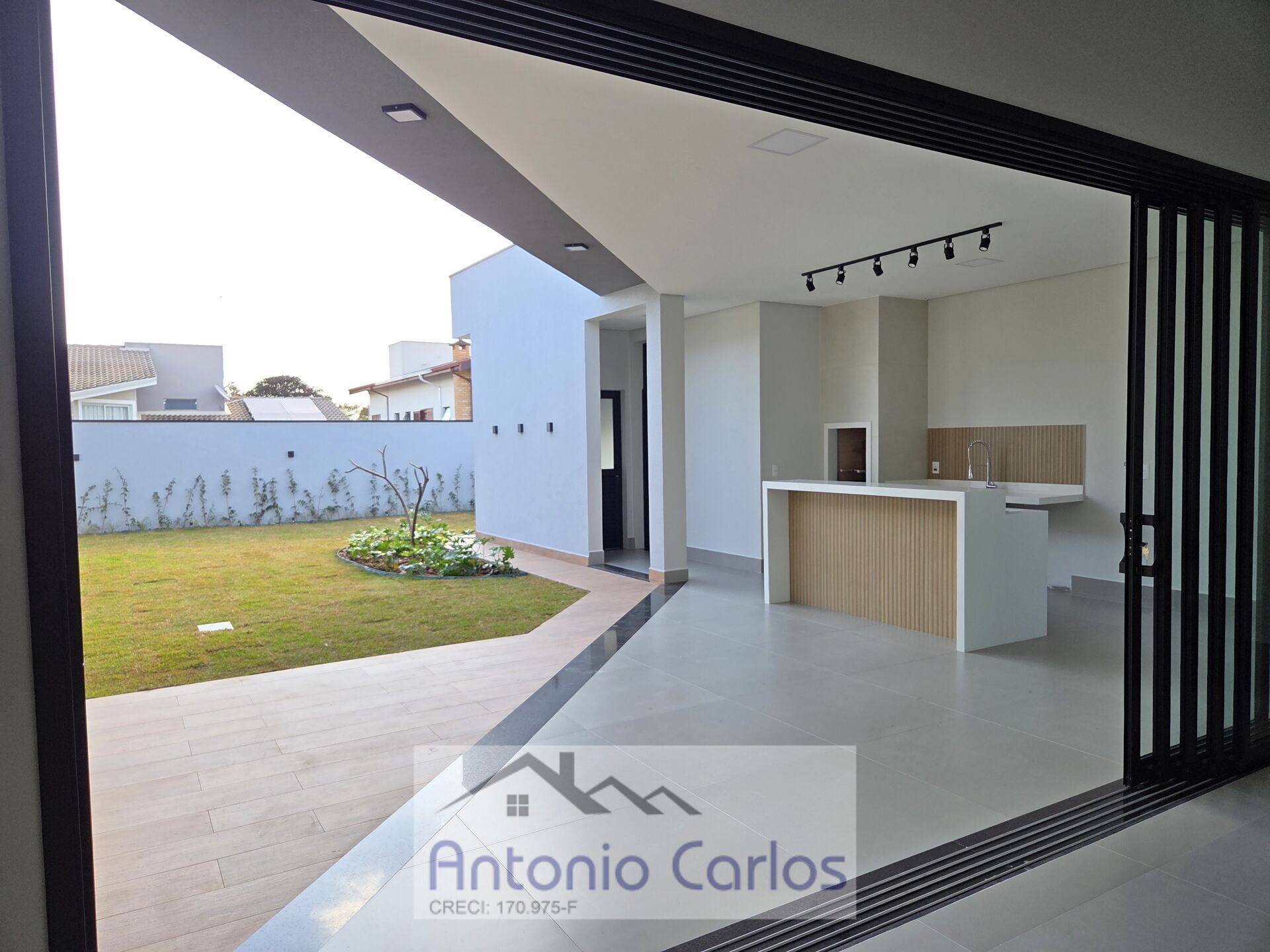 Casa à venda com 3 quartos, 220m² - Foto 13