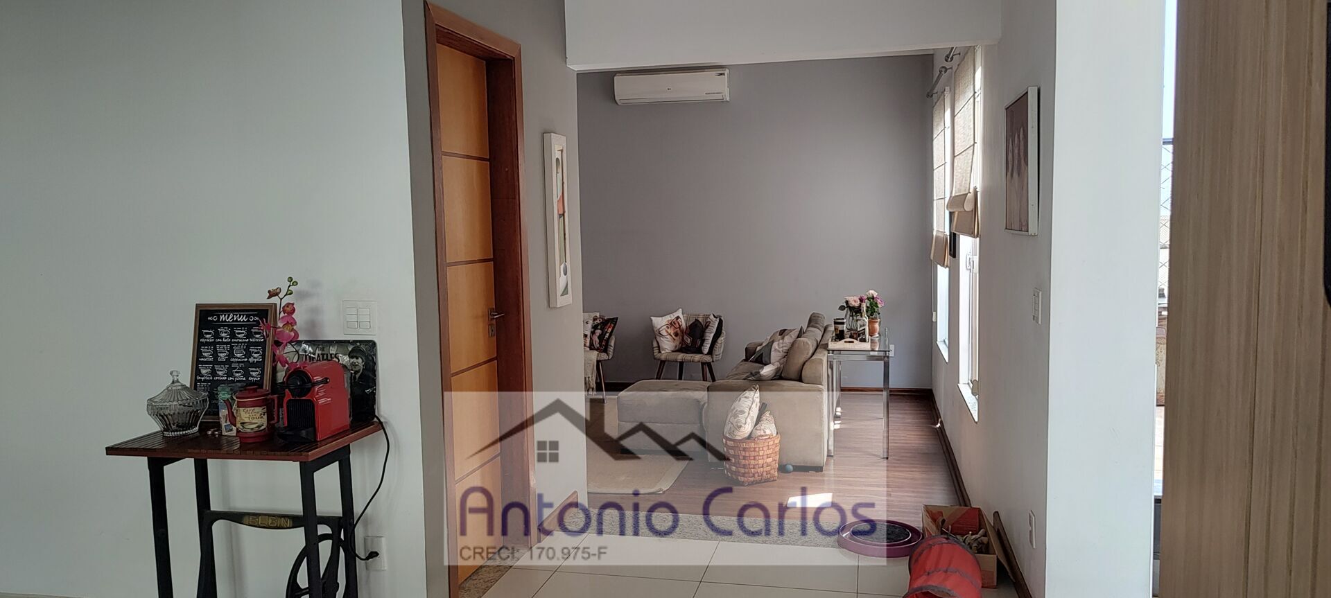 Casa à venda com 3 quartos, 261m² - Foto 8