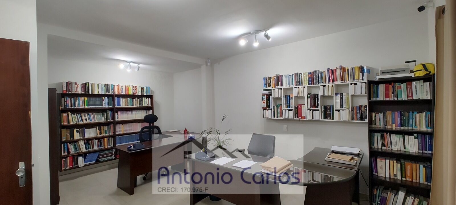 Casa à venda com 4 quartos, 258m² - Foto 13