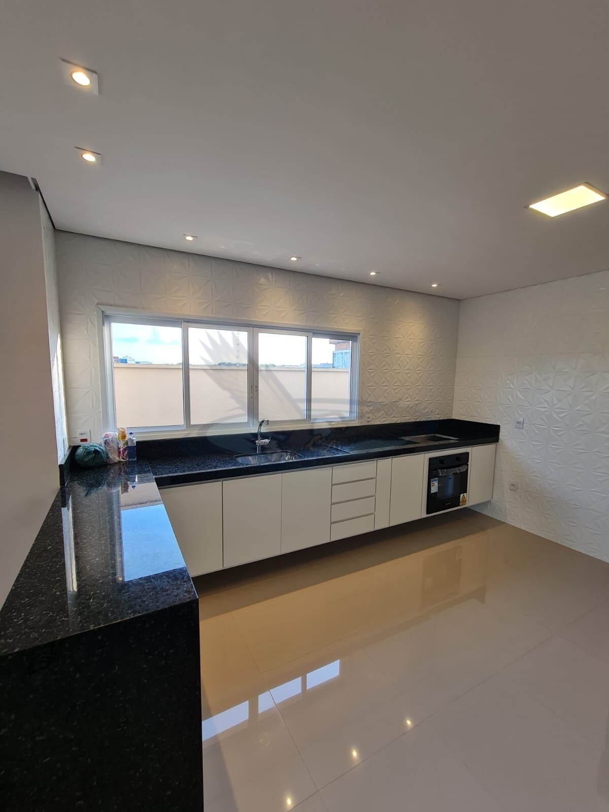 Sobrado, 3 quartos, 213 m² - Foto 2