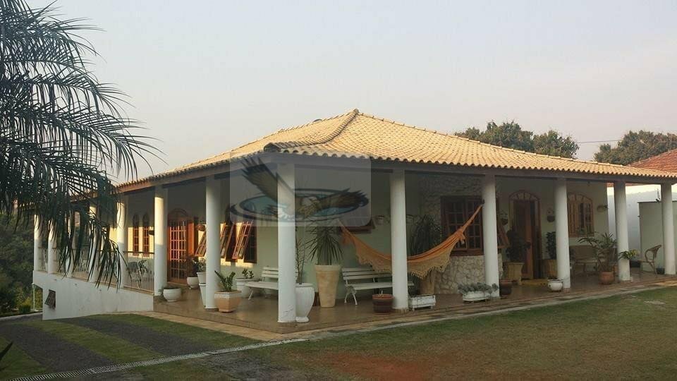 Fazenda à venda com 4 quartos, 2859m² - Foto 1