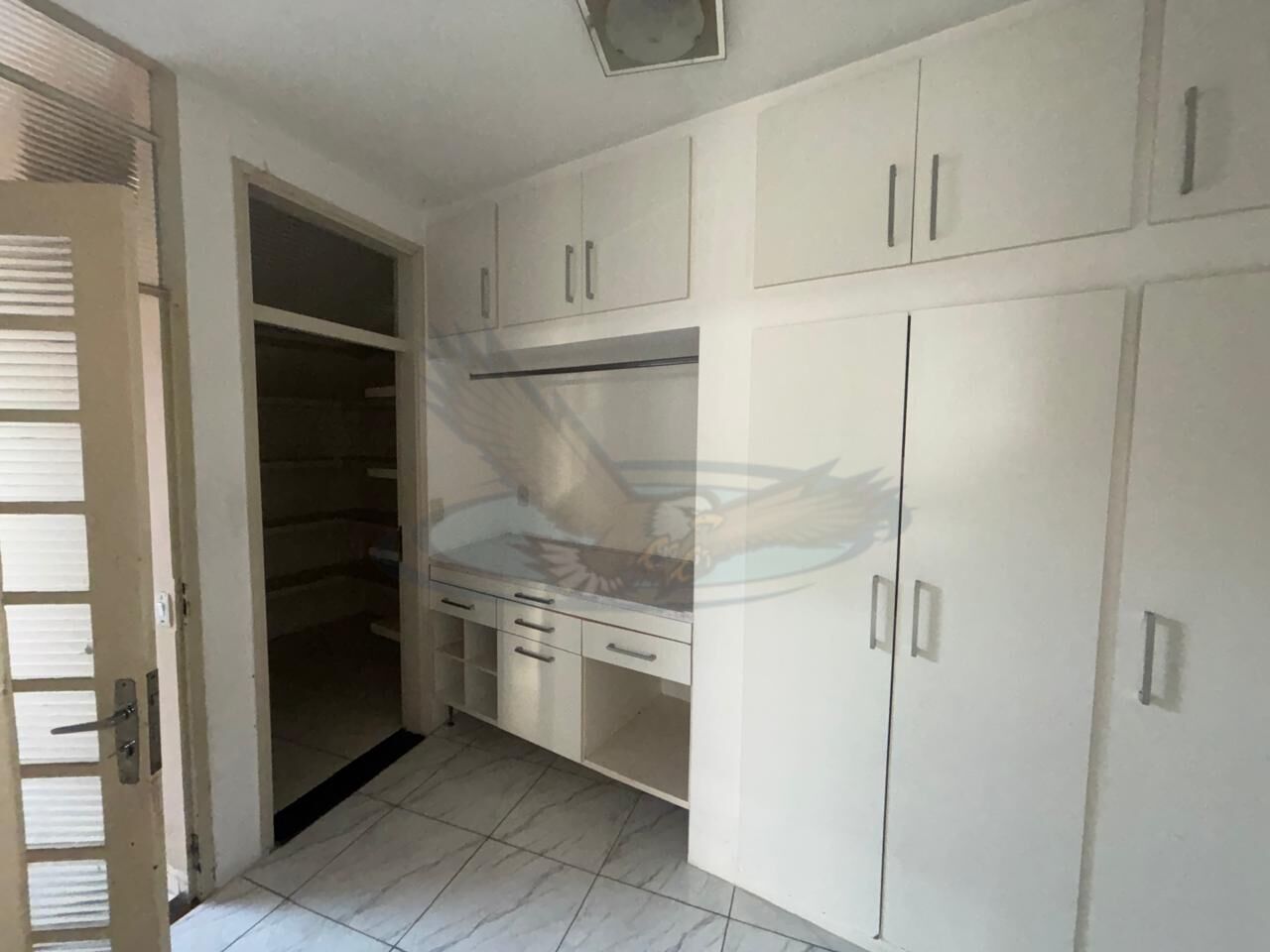 Sobrado para alugar com 4 quartos, 377m² - Foto 18
