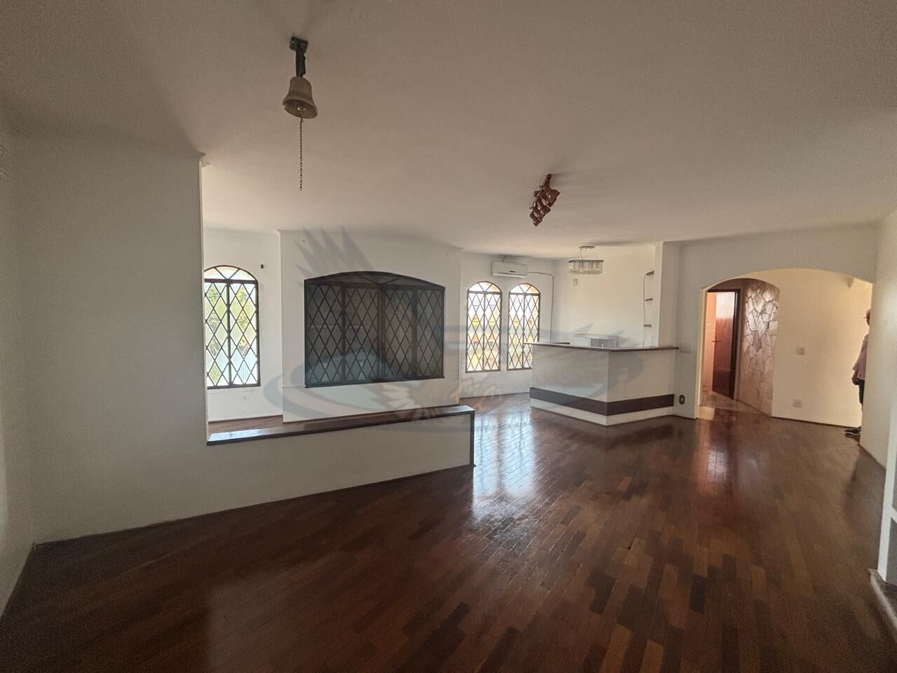 Sobrado para alugar com 4 quartos, 377m² - Foto 8