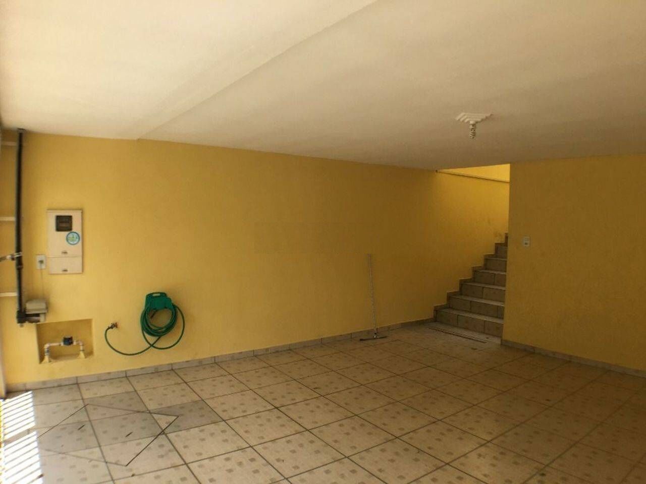 Casa à venda com 3 quartos, 128m² - Foto 2