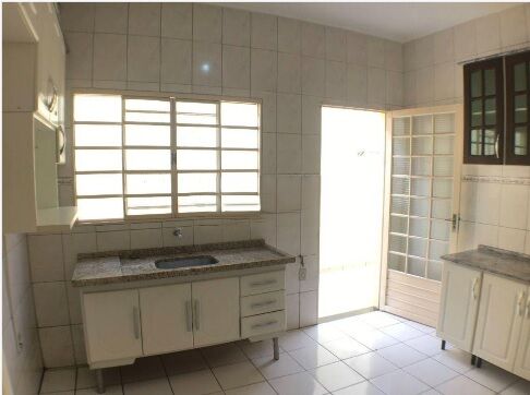 Casa à venda com 3 quartos, 128m² - Foto 15