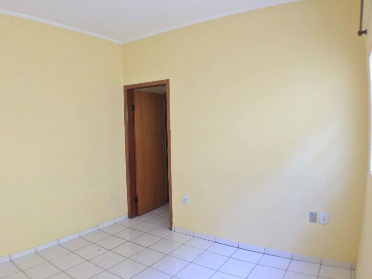 Casa à venda com 3 quartos, 128m² - Foto 9