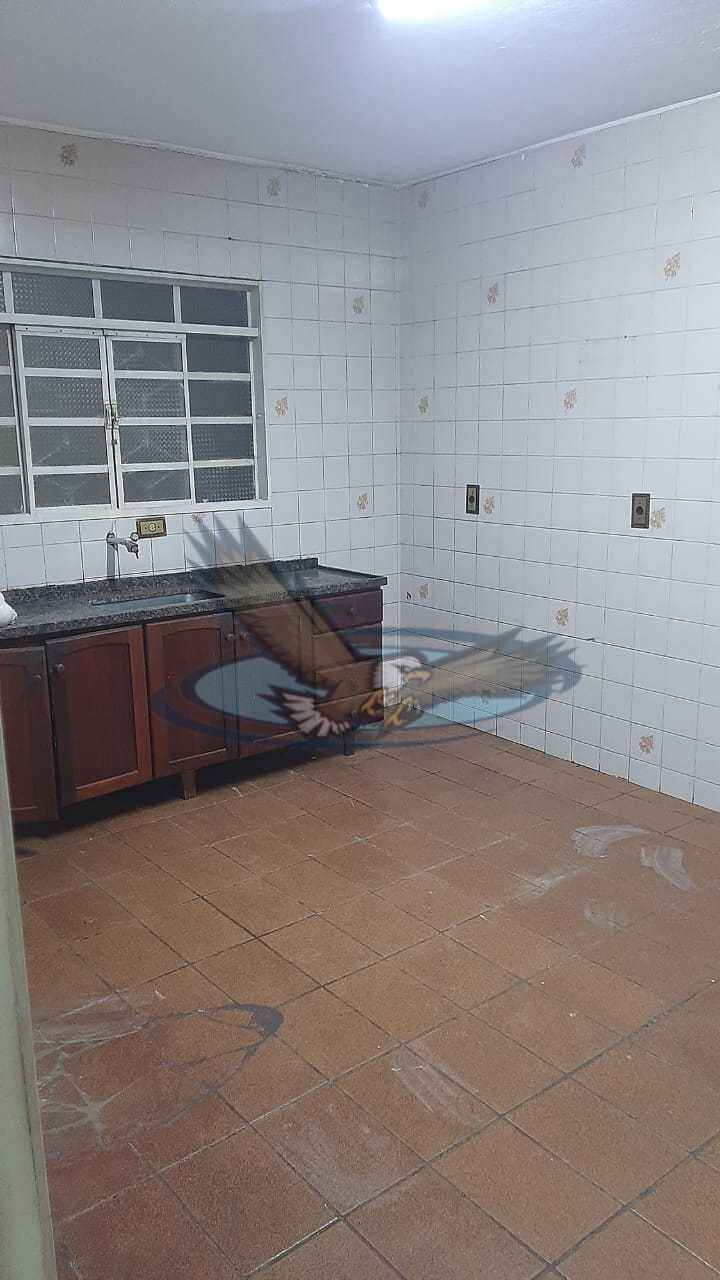 Sobrado para alugar com 2 quartos, 246m² - Foto 5