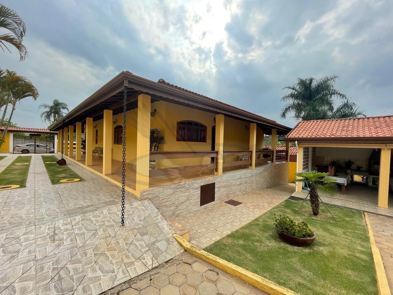 Chácara, 5 quartos, 1000 m² - Foto 1