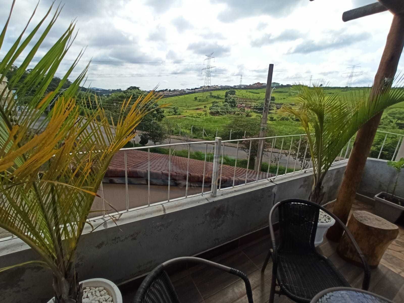 Casa à venda com 3 quartos, 71m² - Foto 3