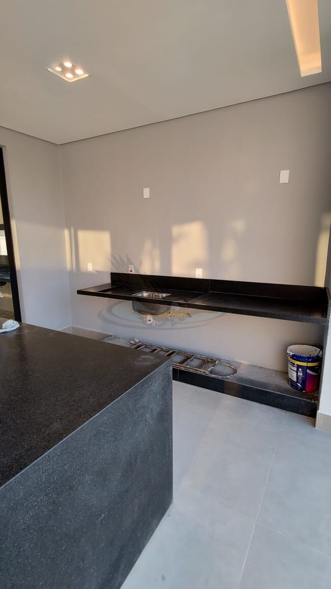 Casa, 3 quartos, 228 m² - Foto 34