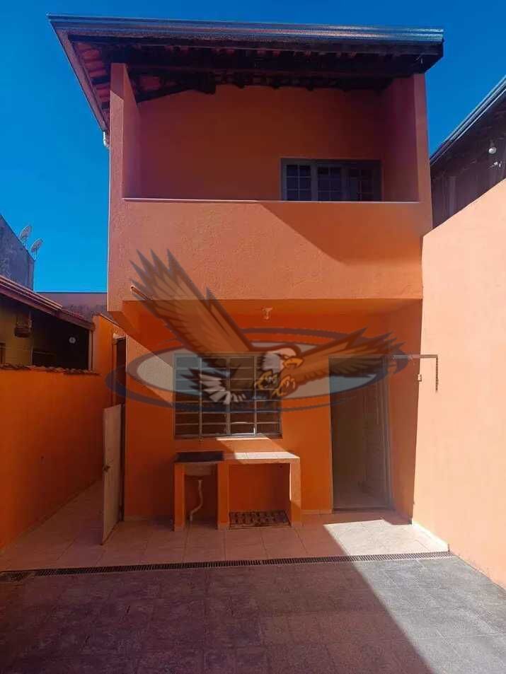 Casa à venda com 2 quartos, 125m² - Foto 3