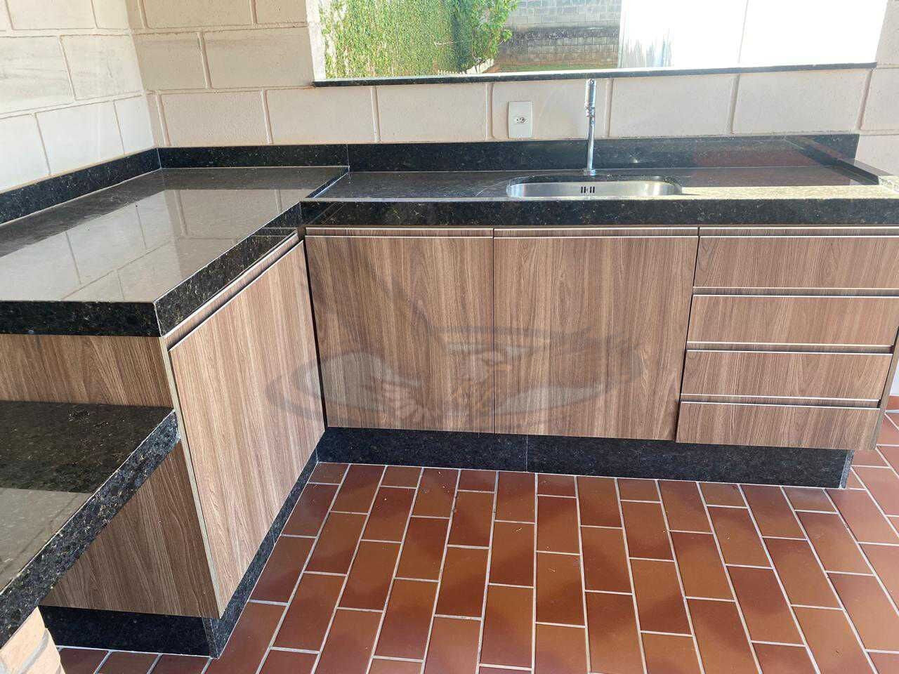 Casa à venda com 4 quartos, 244m² - Foto 15