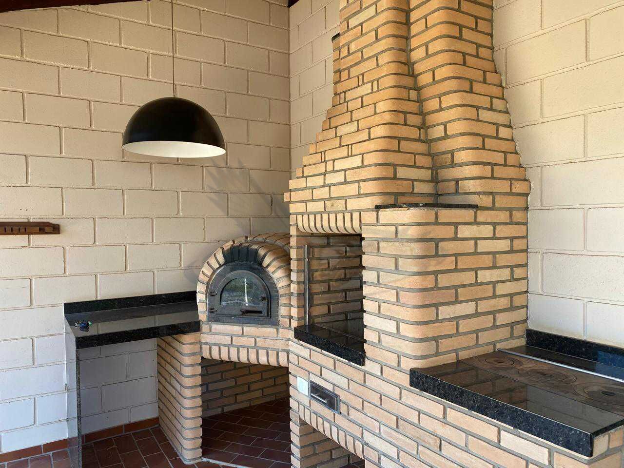 Casa à venda com 4 quartos, 244m² - Foto 4