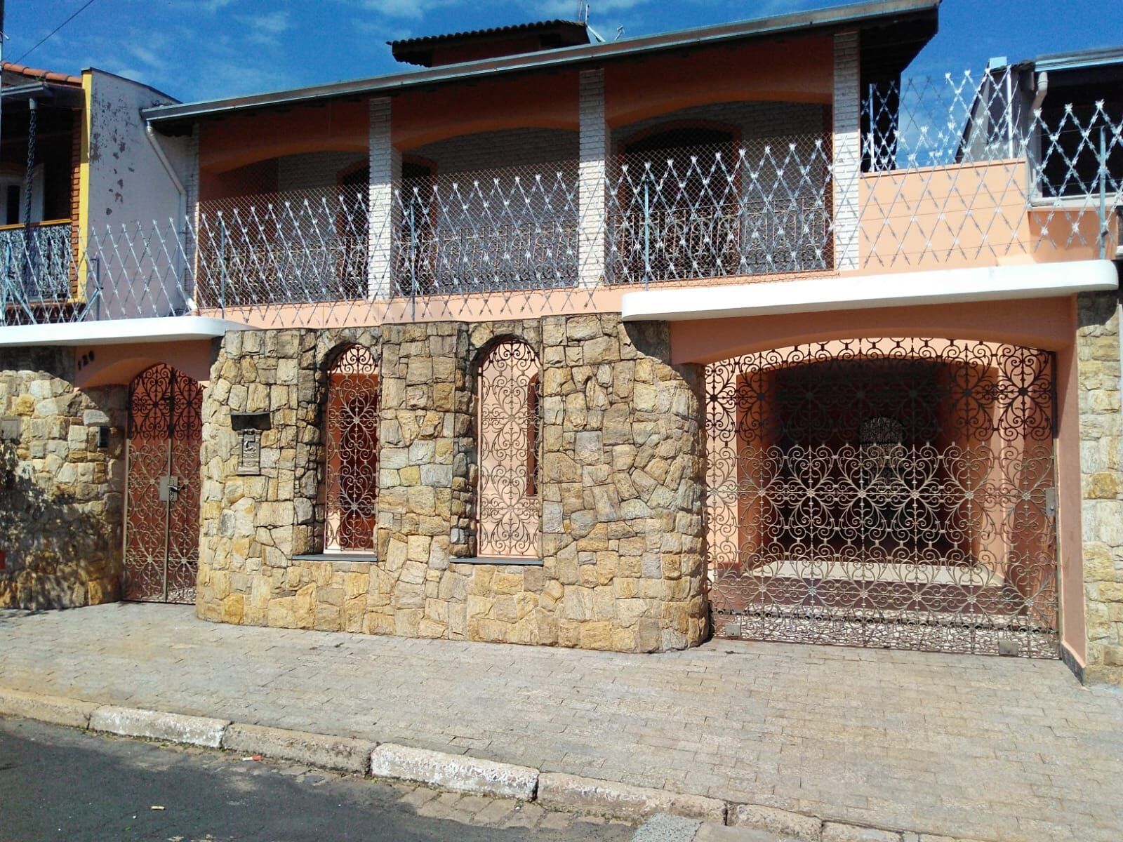 Casa, 3 quartos, 247 m² - Foto 1