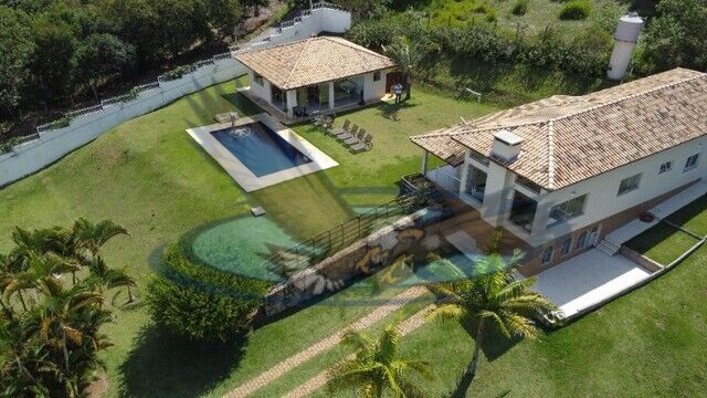 Fazenda à venda com 3 quartos, 21000m² - Foto 1