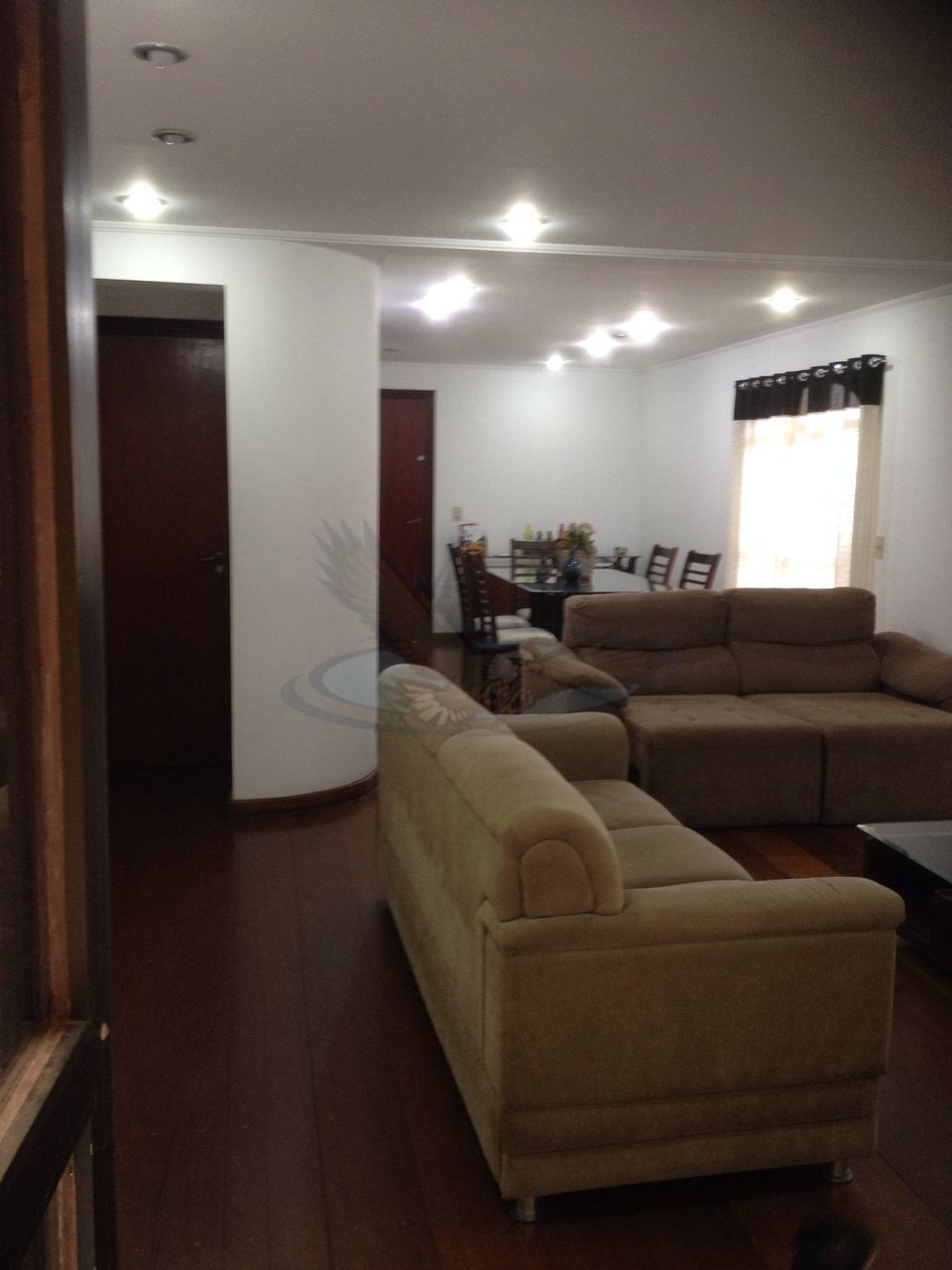 Apartamento à venda com 3 quartos, 241m² - Foto 4