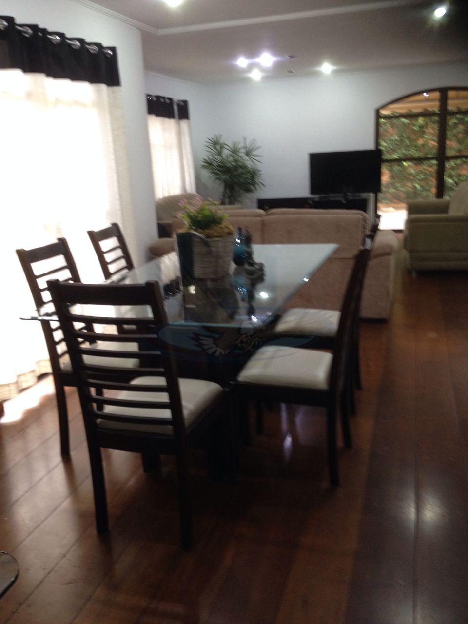 Apartamento à venda com 3 quartos, 241m² - Foto 2