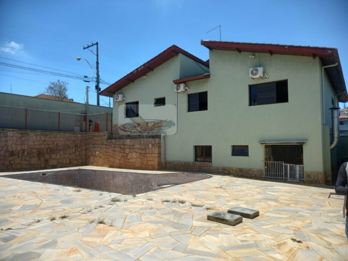 Casa à venda com 3 quartos, 340m² - Foto 8