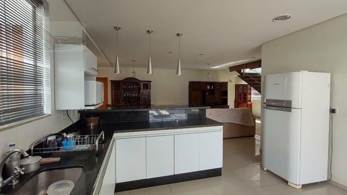 Sobrado à venda com 3 quartos, 220m² - Foto 6