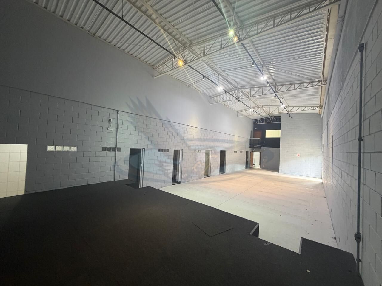 Loja-Salão, 547 m² - Foto 2