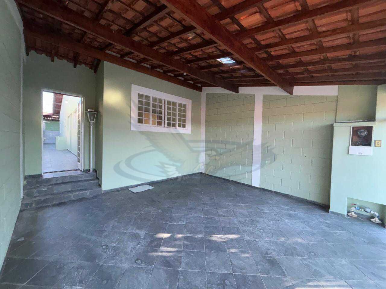 Casa à venda com 3 quartos, 116m² - Foto 1