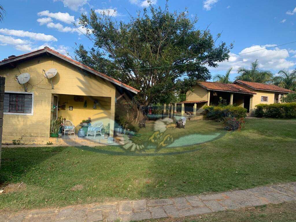 Fazenda à venda com 2 quartos, 22000m² - Foto 1