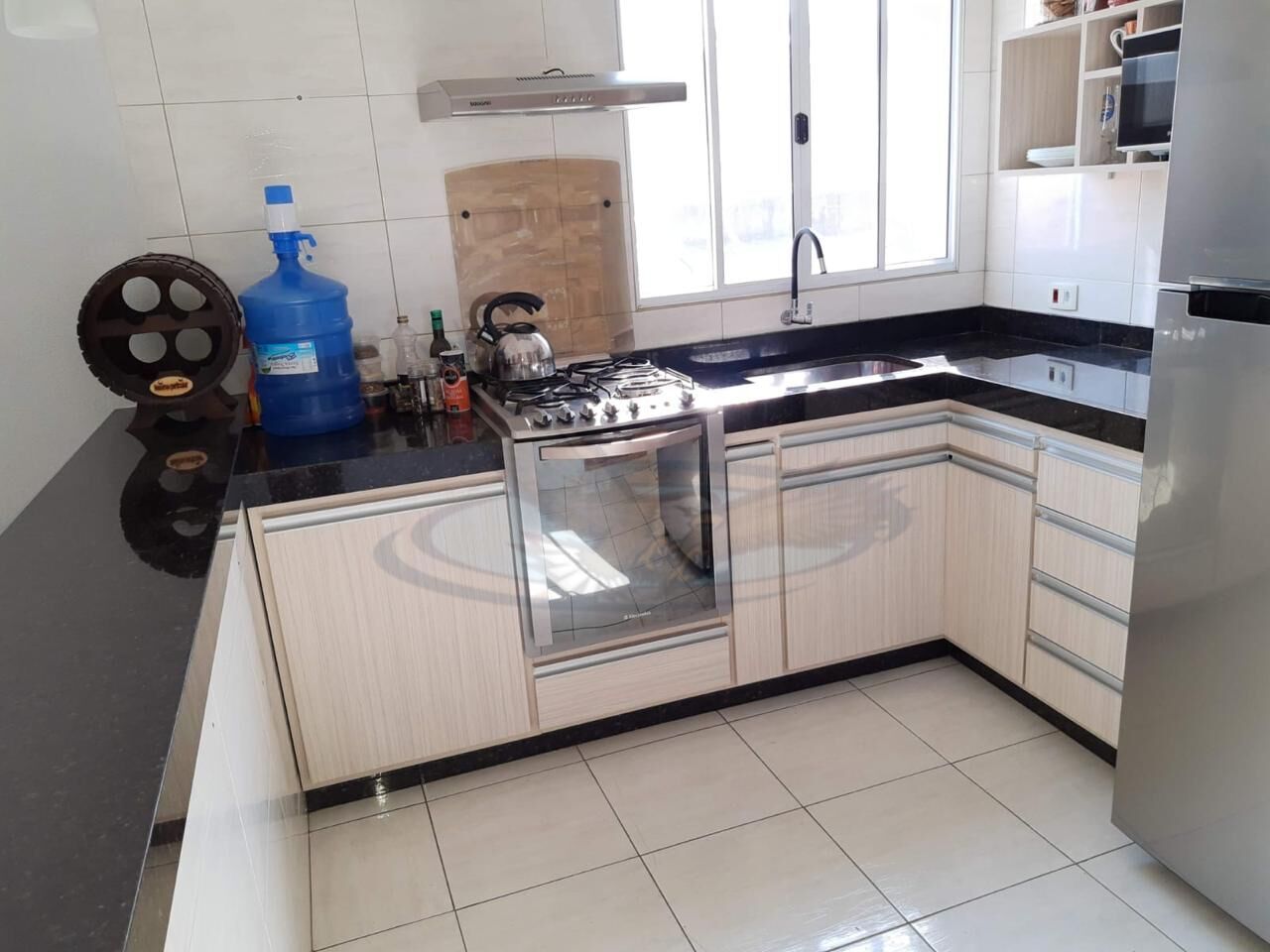 Casa à venda com 2 quartos, 125m² - Foto 3