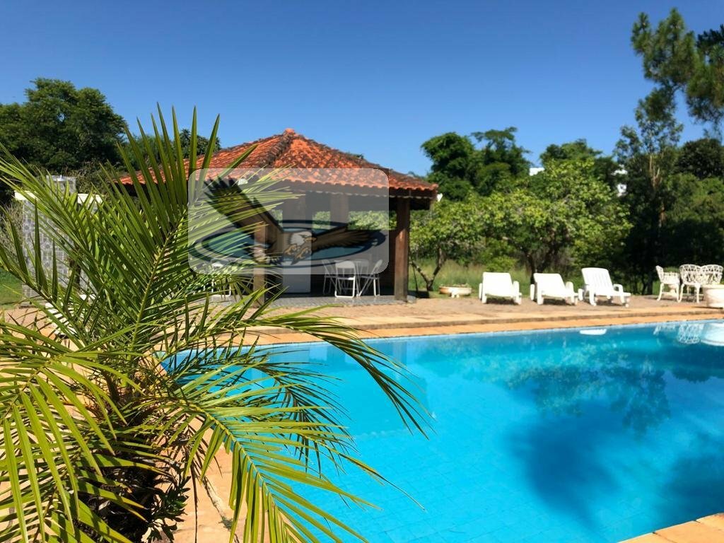 Fazenda à venda com 7 quartos, 24500m² - Foto 2