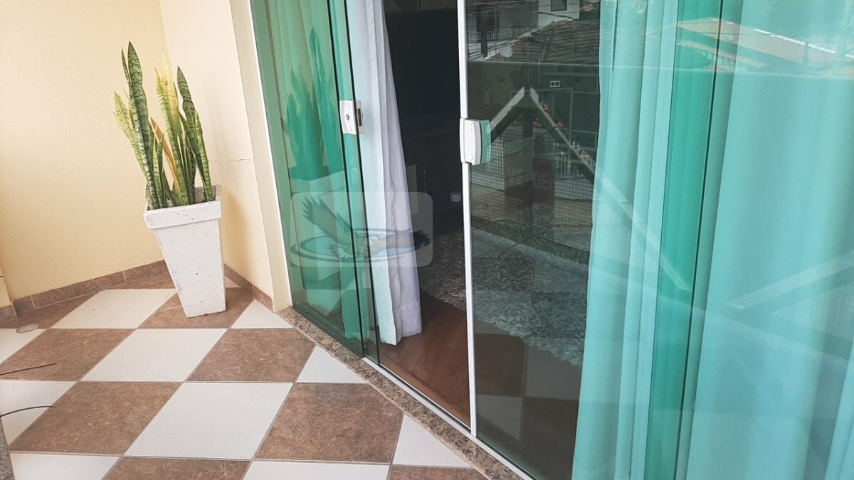 Sobrado à venda com 2 quartos, 101m² - Foto 1