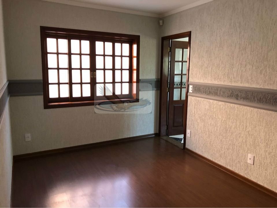 Casa à venda com 3 quartos, 250m² - Foto 7