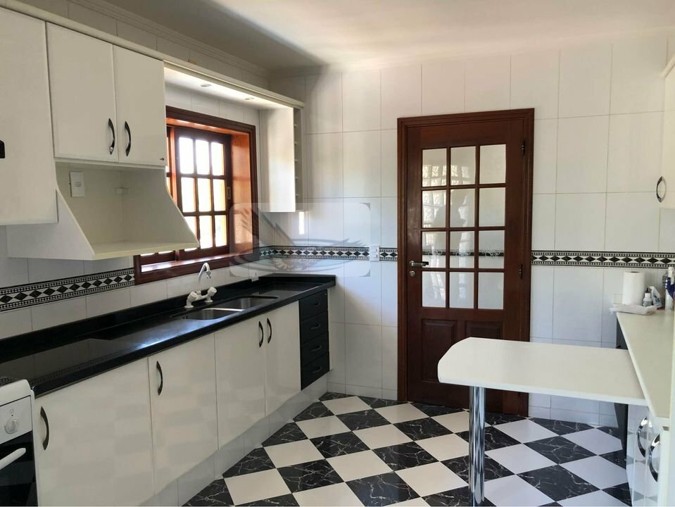 Casa à venda com 3 quartos, 250m² - Foto 15