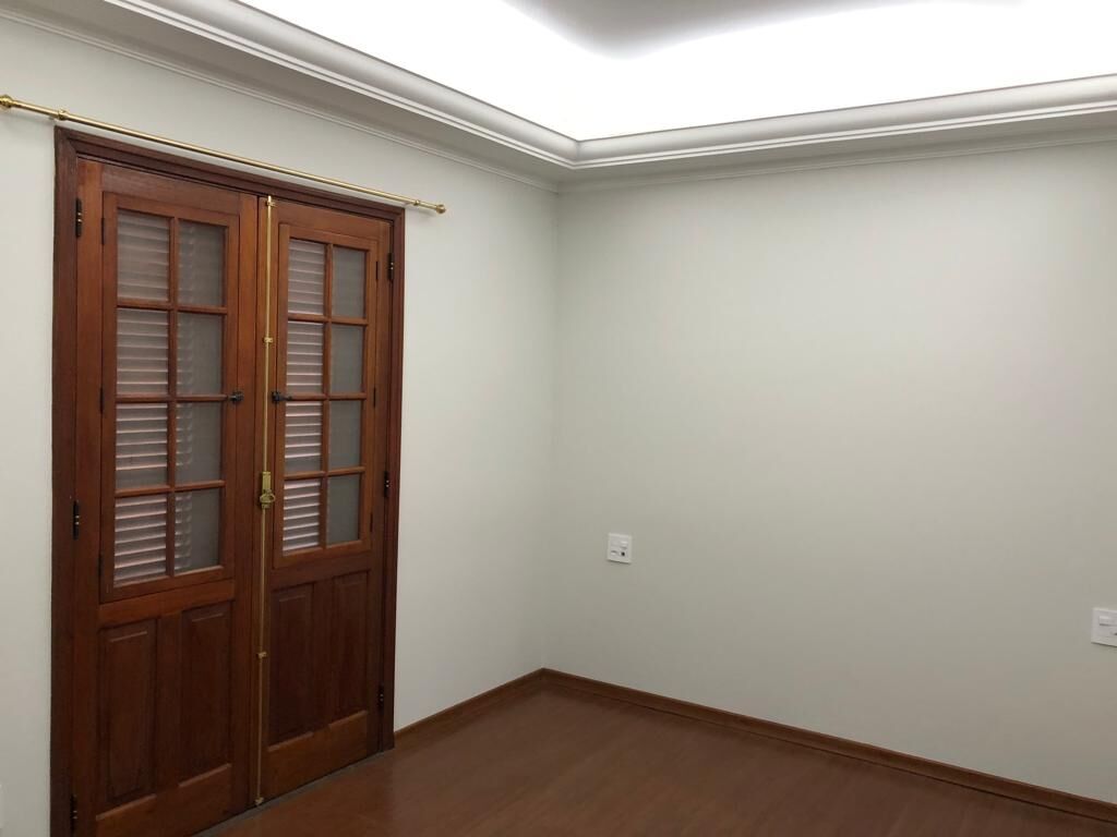 Casa à venda com 3 quartos, 250m² - Foto 37